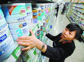 微话题23 我国所有食品设三聚氰胺限量值 超限一律禁售