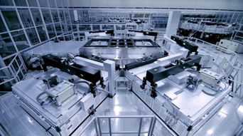 雷神第五代911电竞屏 京东方工厂探访与三聚氰胺基板技术解析